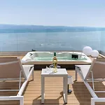 Seaview Nautique, A 3-bedroom With A 32 Sqm Heated Private Pool And A Whirlpool Βίλα
