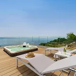 Βίλα Seaview Nautique, A 3-bedroom With A 32 Sqm Heated Private Pool And A Whirlpool Jesenice (Split-Dalmatia)
