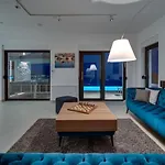 Βίλα Seaview Nautique, A 3-bedroom With A 32 Sqm Heated Private Pool And A Whirlpool *