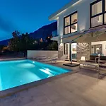 Seaview Nautique, A 3-bedroom With A 32 Sqm Heated Private Pool And A Whirlpool *