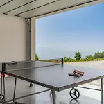 Seaview Nautique, A 3-bedroom With A 32 Sqm Heated Private Pool And A Whirlpool Βίλα