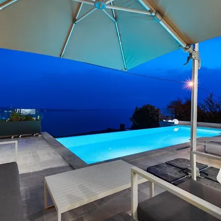 Villa Seaview Nautique, A 3-bedroom With A 32 Sqm Heated Private Pool And A Whirlpool Jesenice (Split-Dalmatia)