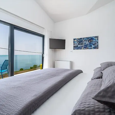 Seaview Nautique, A 3-bedroom With A 32 Sqm Heated Private Pool And A Whirlpool *