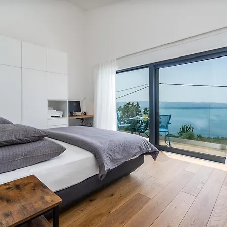 Villa Seaview Nautique, A 3-bedroom With A 32 Sqm Heated Private Pool And A Whirlpool