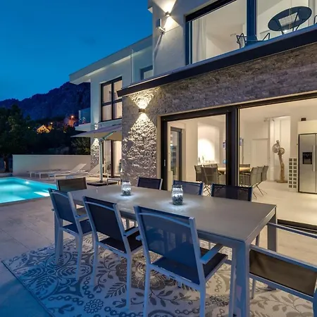Βίλα Seaview Nautique, A 3-bedroom With A 32 Sqm Heated Private Pool And A Whirlpool